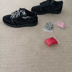 Jordan 1 Travis Scott Phantom