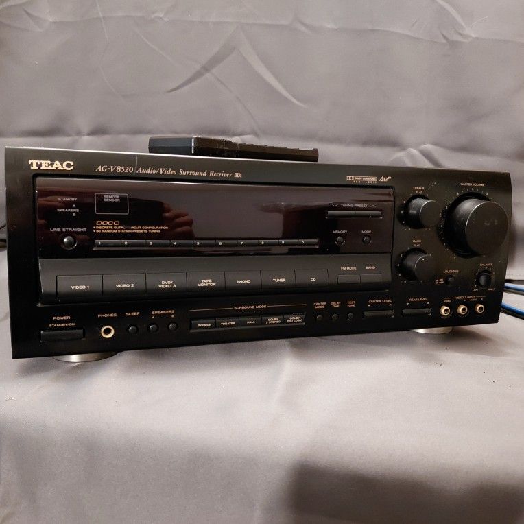 AG-V8520 Surround 5.1 w/Remote - 130 watts per channel