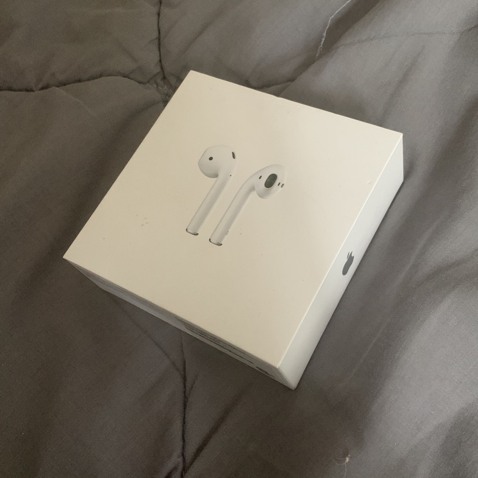 2nd Gen Airpods