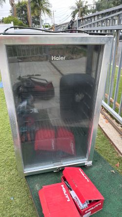 Mini fridge