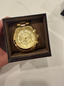 Michael Kors Watch - Gold