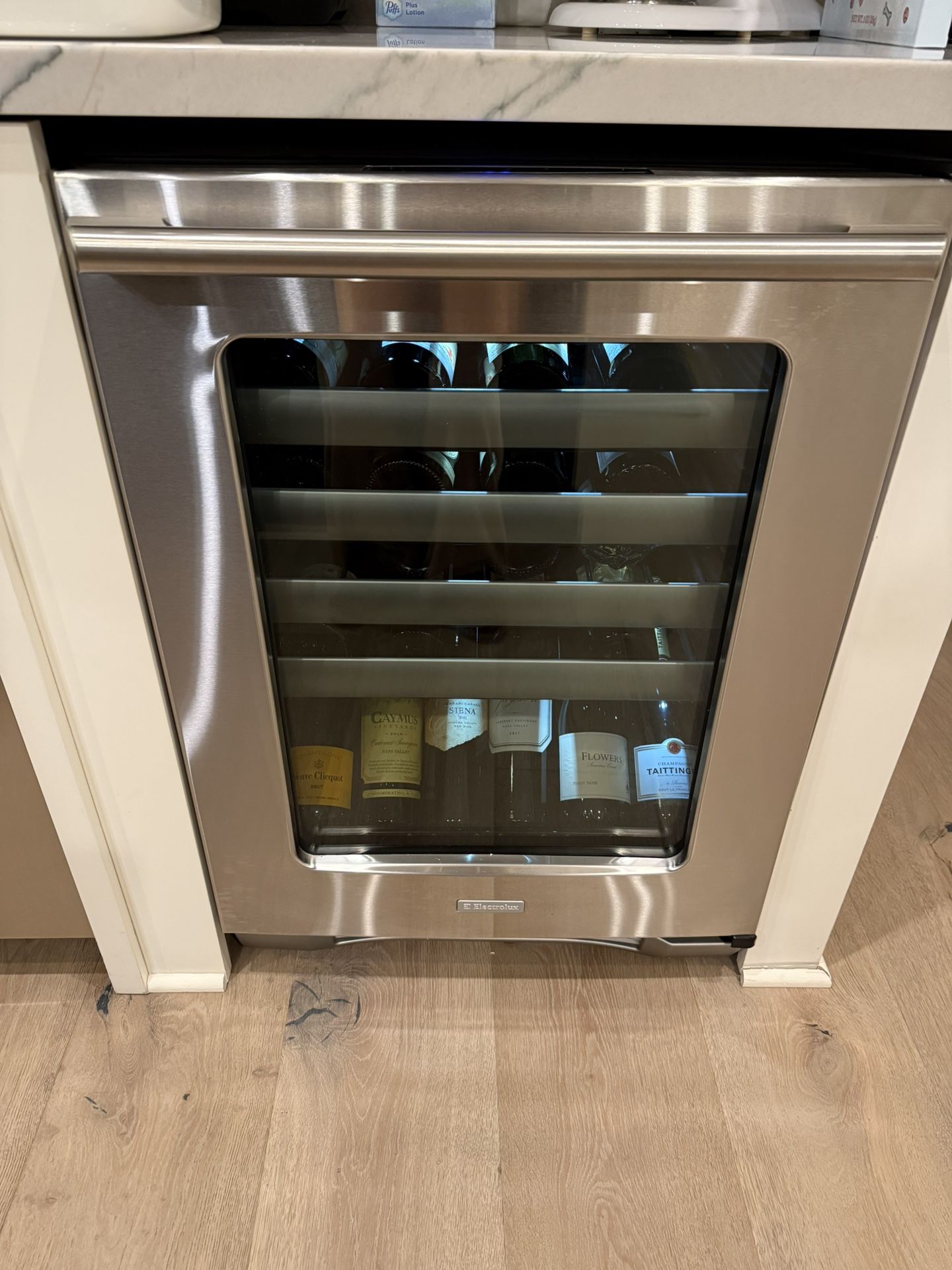 Electrolux Wine Fridge / Beverage Refrigerator