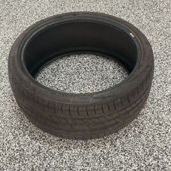 255/35-20 nexen tire like new