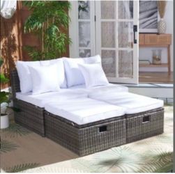 Safavieh Outdoor Wicker Patio Daybed Set
