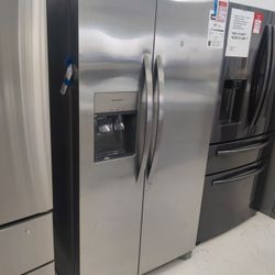 New Frigidaire
36 in. 26 cu. ft. Standard Depth Side by Side Refrigerator in Stainless Steel