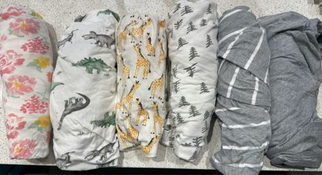 Burts Bees 100% Cotton Crib sheets- most Like New
