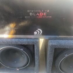 2 8" Subs Amplifier Massive Audio 2000 Watt Amp