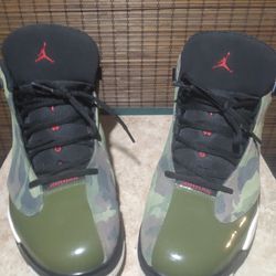 Jordan 13s, Size 11, Black Market Camo