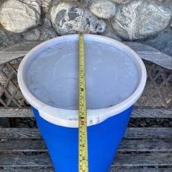 Chicken 🐓 Feed Container 