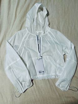 Lululemon Anorak - NWT