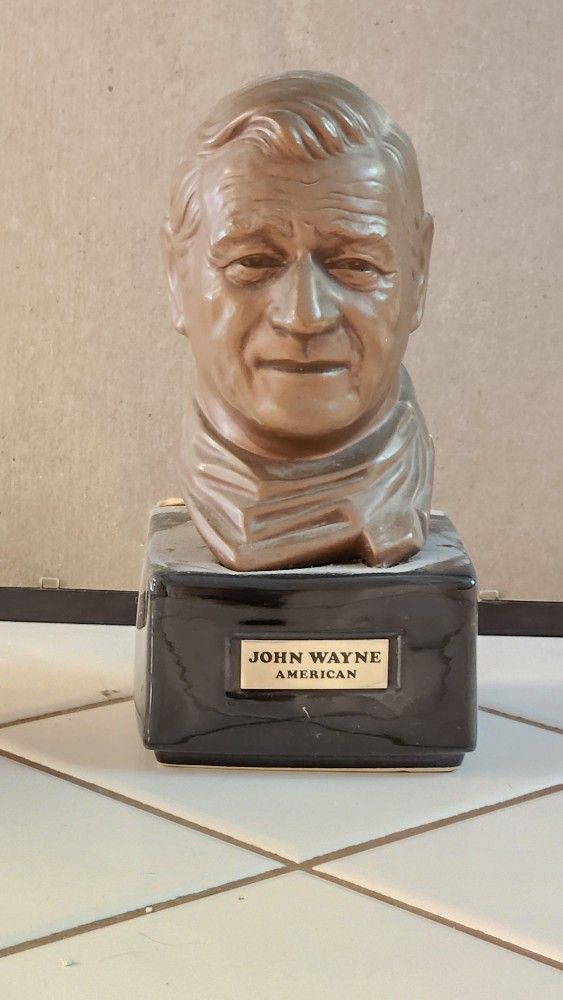 John Wayne Bust Vintage Whiskey Decanter