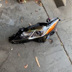 2018-2021 Toyota Camry Driver Side Headlight