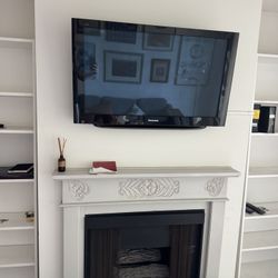 Panasonic TV With Wall Mount
