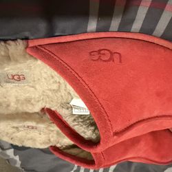 Ugg Men’s Slipper Size 11
