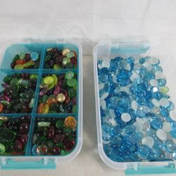 Crafting Assorted Lot Of Glass Round Oval Beads & Storage Carry Case

