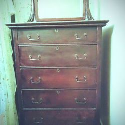 Antique 5 Drawer Dresser W/ Mirror