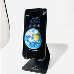 Apple Iphone SE 3rd Gen Unlocked Fully Functional