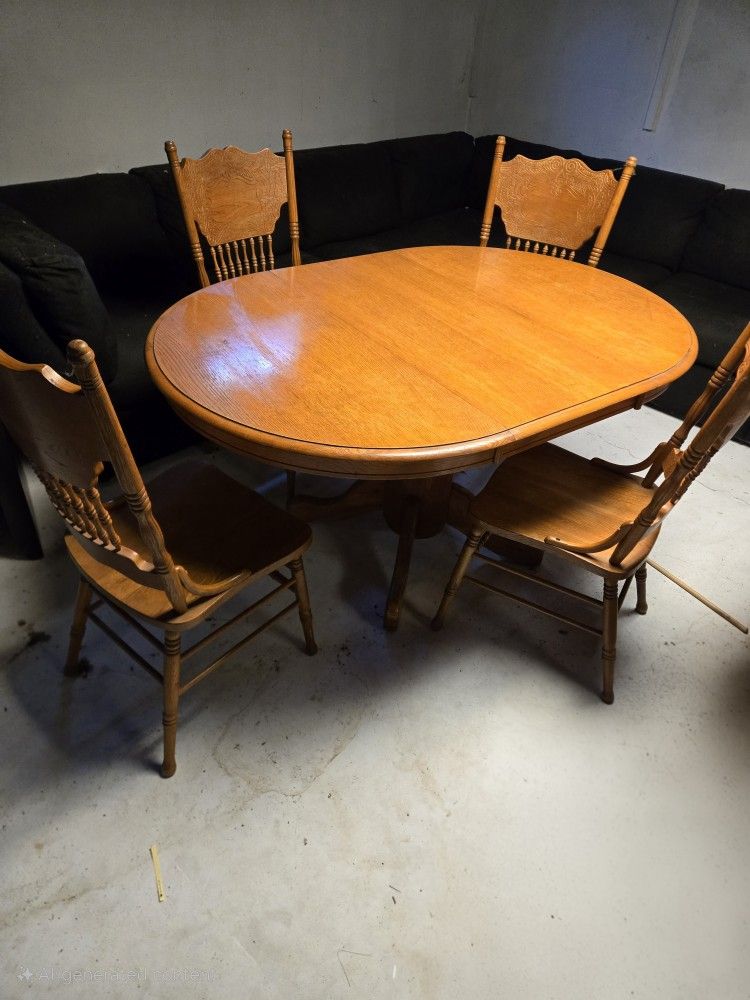 Wooden Table With Leaf And 4 Chairs
