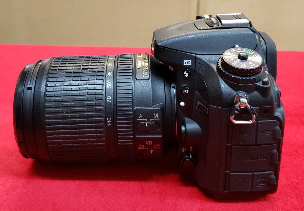 M7968 NIKON D7100 AF-S NIKKOR 18-105mm