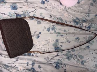 MK Cross body