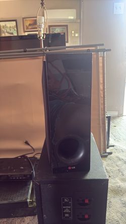 LG S63T1-W passive subwoofer
