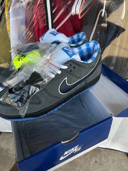 Blue lobster dunks