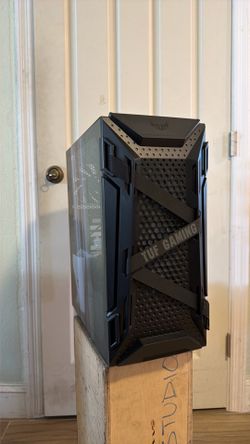 ASUS TUF Gaming GT301 Mid-Tower Case (used)