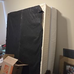 Queen Matress & Boxspring