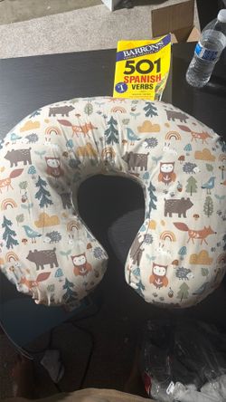 Boppy pillow