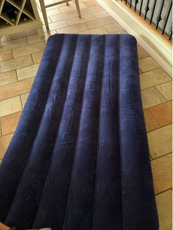 Twin air mattress