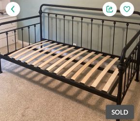 Magnolia Black trellis Daybed
