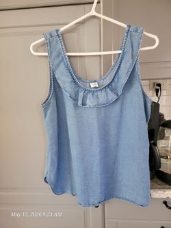 GAP Ruffle Tank Top