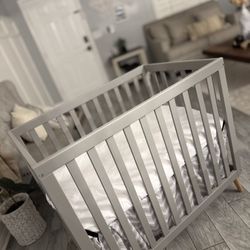 Baby crib