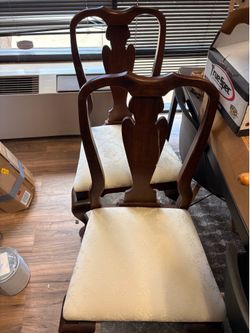 Queen ann style dining room chairs