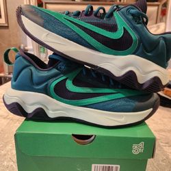 GIANNIS IMMORTALITY 3 NIKE