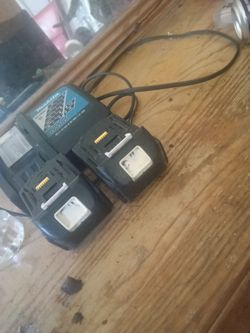 18V LXT® Lithium-Ion Rapid Optimum Charger designed for Makita's 7.2V–18V slide-style batteries.