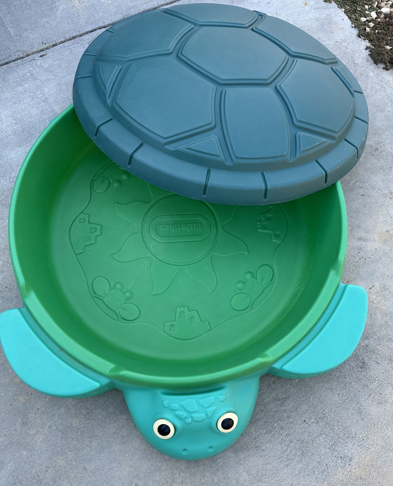 Little Tikes Turtle Sandbox