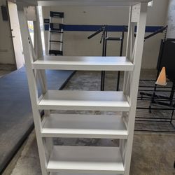 White Shelf