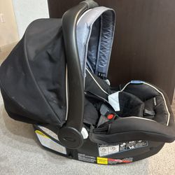 Graco Snugride Car seat