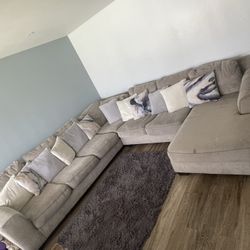 Sectional Couch 