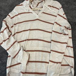 Light Weight Hooded Sweater 