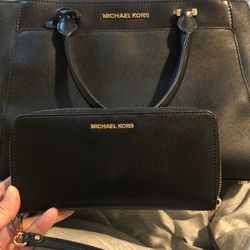 Michael Kors Purse And Wallet 