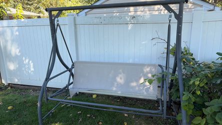 Free - backyard Swing
