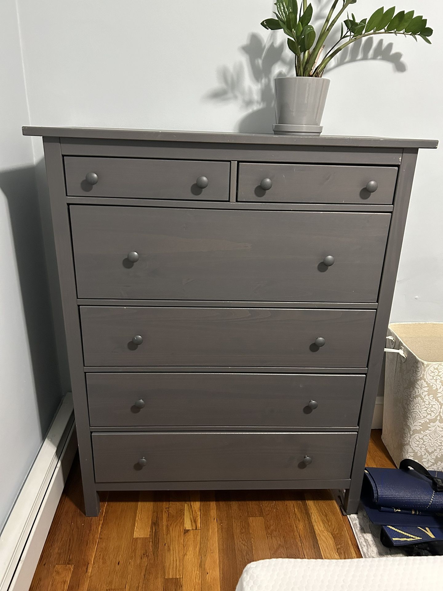 Hemnes IKEA Dresser