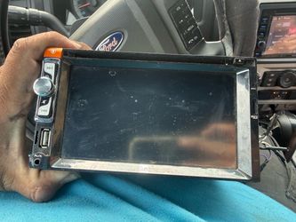 Dual Bluetooth radio touchscreen