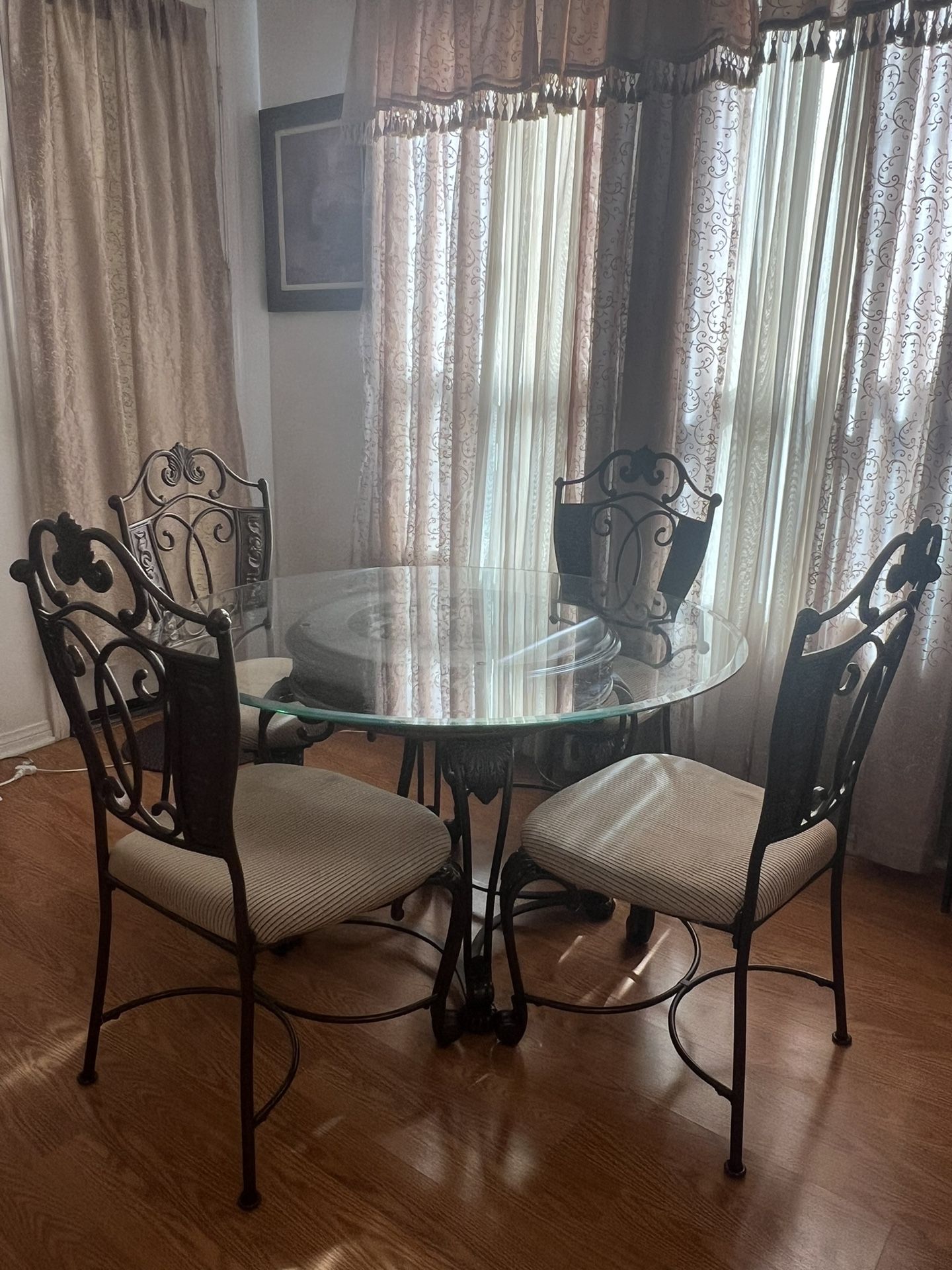 Dinning table,All Products : American Fashion Style Bags On Sale