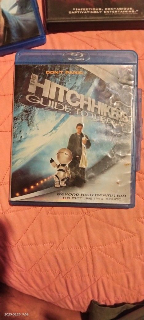Blu-ray Movie The Hitchhikers Guide To The Galaxy