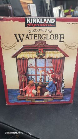 Kirkland windowpane waterglobe (Snowman) 