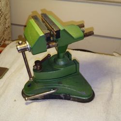 Small Green Vise 