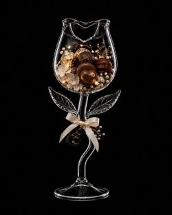 Luxury Clear rose wine glass brand new